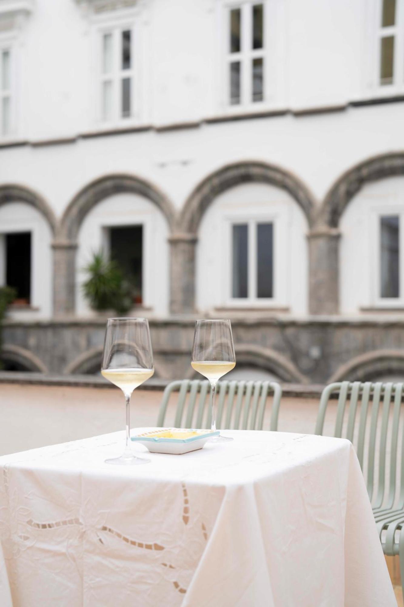 Bed and Breakfast Palazzo Carafa Santangelo Napoli Esterno foto
